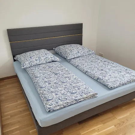 Am Bahnhof Ii Apartment