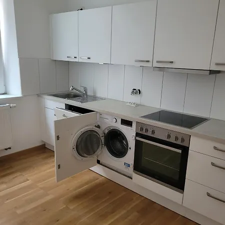 Apartment Am Bahnhof Ii Straubing